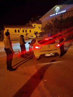 kozanda guven uygulamalari genis capli asayis ve trafik denetimleri gerceklestirildi QueT8U9d.jpg